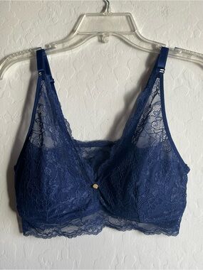 Pearl by Venus Blue Lace Wireless Pullover Bralette with Adjustable Straps Sz. M